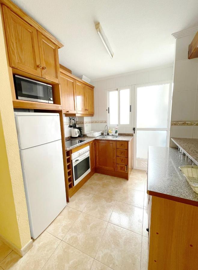 Daniela Apartament Torrevieja Exterior foto